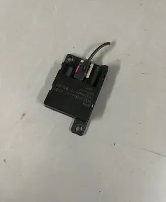 BMW X5 E70 Bluetooth antenna 6928461 921800002