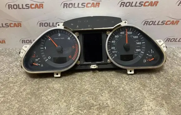 Audi A6 S6 C6 4F Speedometer (instrument cluster) 4F0920950L 4F0910900A