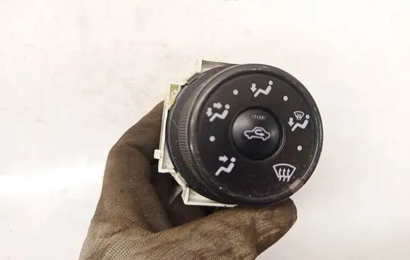 Toyota RAV 4 (XA30) Climate control unit 758734
