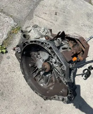 Renault Master II Manual 6 speed gearbox PF6006