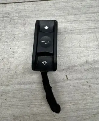 BMW 5 E60 E61 Sunroof switch 03015010 6907288 6131