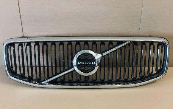 Volvo XC60 Front bumper upper radiator grill 31416623 31333045