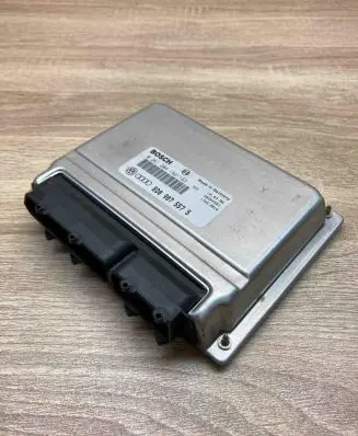 Audi A4 S4 B5 8D Engine control unit/module ECU 8D0907557S 0261204182
