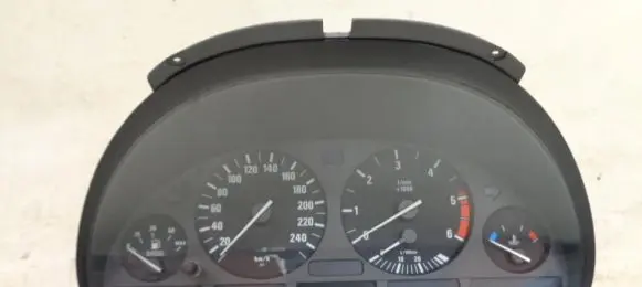 BMW 5 E39 Speedometer (instrument cluster) 8372361
