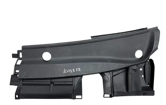 Toyota Avensis T270 Windshield trim 5570905121 5570905090 5575205010