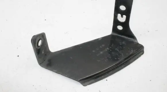 Opel Movano B Front bumper mounting bracket 8200808378