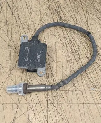 Mercedes-Benz E W213 Lambda probe sensor A0009053009