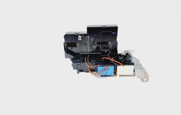 Mercedes-Benz C W204 Fuse module 2049005201 2045459032 2129021201