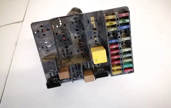 Ford Sierra Fuse box set 85gg14a073aa