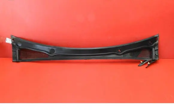 Renault Clio I Wiper trim 668117610R