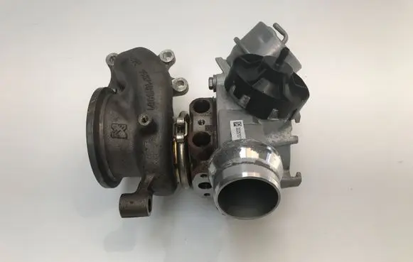 Volvo XC40 Turbo 32257071 32257071AA
