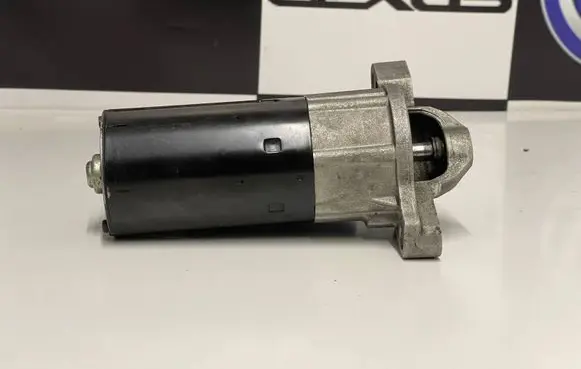 Volvo XC60 Starter motor 1005831509