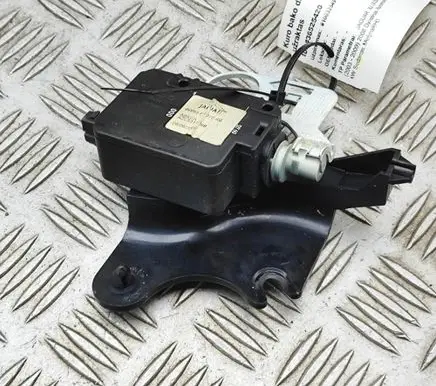 Jaguar XJ X350 Fuel tank cap lock 6W93F9C070AB