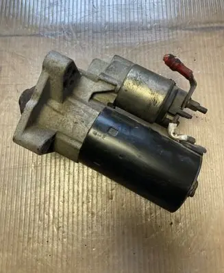 Renault Scenic III - Grand scenic III Starter motor 8200741476 0001108429