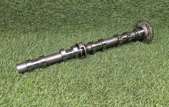 Mercedes-Benz C W204 Camshaft A6510500300 A65102520000