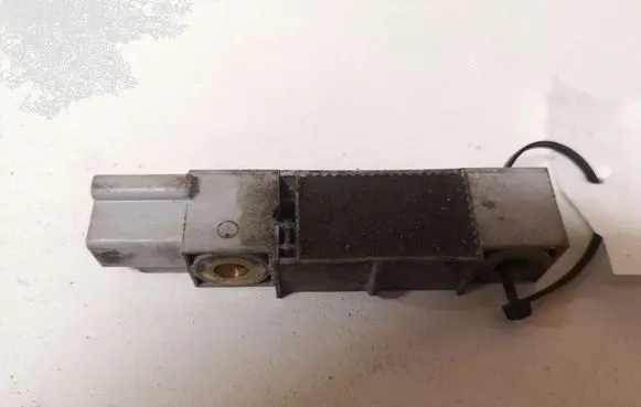 Volvo V70 Airbag deployment crash/impact sensor 9452777