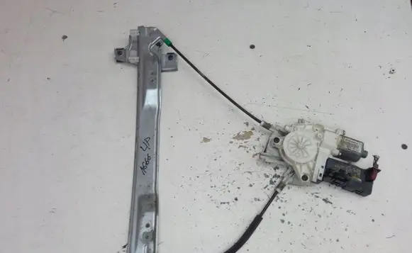 Peugeot 407 Sliding door motor assembly 