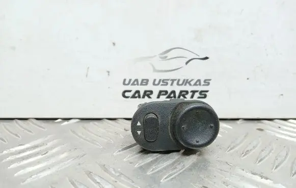 Opel Zafira A Wing mirror switch 09226861