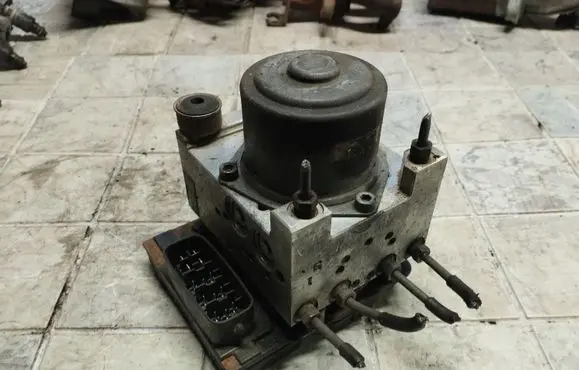 Mazda 6 ABS Pump 4370784