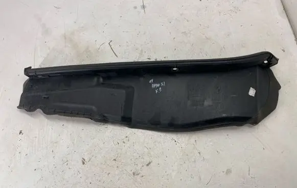 BMW X1 F48 F49 Fender end trim 7329399