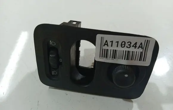Renault Thalia I Headlight level height control switch R6161S530