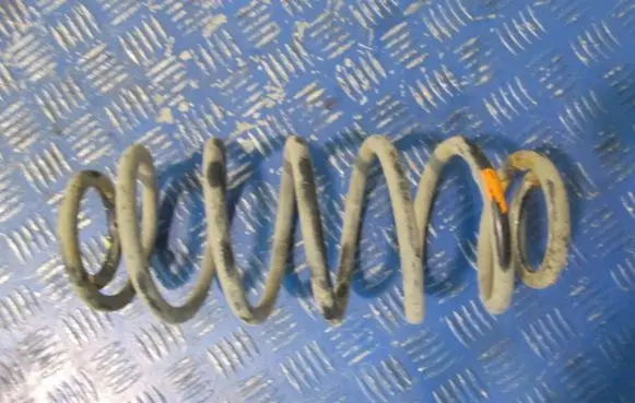 Toyota Yaris Verso Rear coil spring