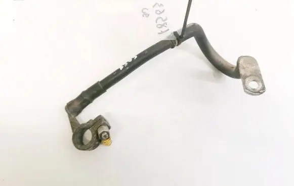 Volkswagen PASSAT B6 Positive cable (battery)