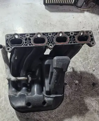 Peugeot 206 Intake manifold 9630763780