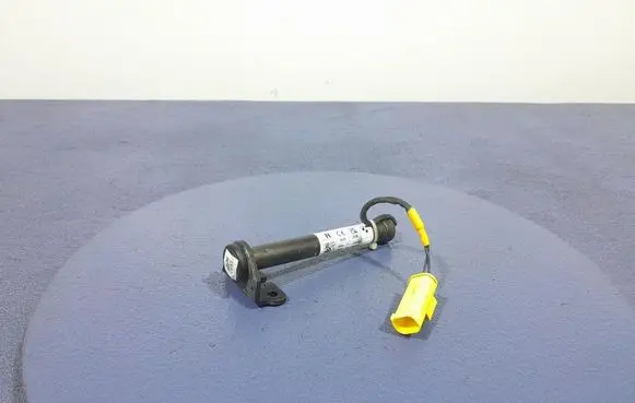 BMW X3 E83 Engine bonnet/hood hinges 7397496