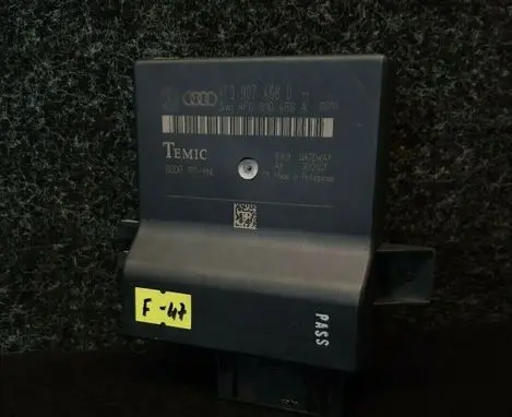 Audi A6 S6 C6 4F Gateway control module 4F0907468D 4F0910468A