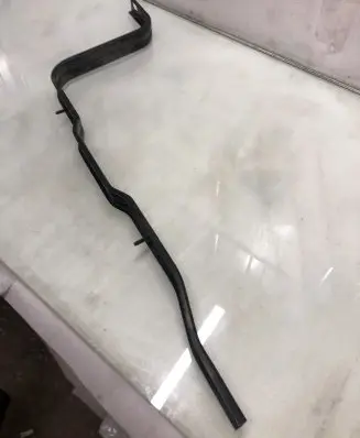 Opel Grandland X Fuel tank mounting bracket 9813316880
