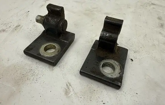 Alfa Romeo 159 Front door hinge set 