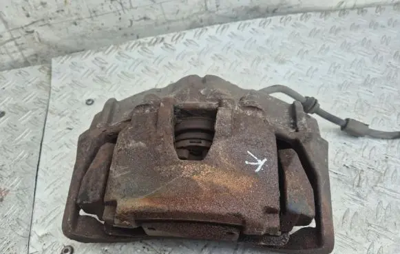 Volvo V70 Front brake caliper 945