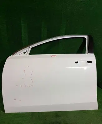KIA Ceed Front door