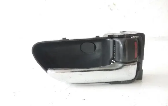 Subaru Legacy Front door interior handle