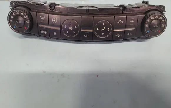 Mercedes-Benz E W211 Climate control unit 2118300490