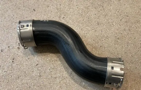 KIA Sorento IV Intercooler hose/pipe 282562R101
