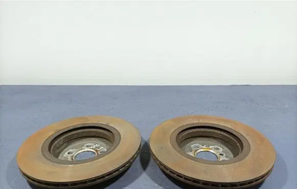 Audi A4 S4 B7 8E 8H Rear brake disc 6896673