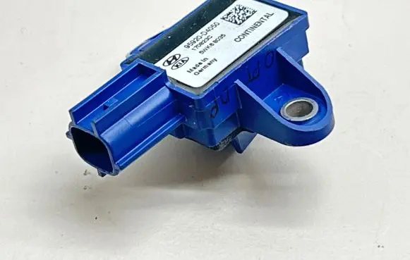 KIA Optima Airbag deployment crash/impact sensor 95920D4050 170823C 5WK68035