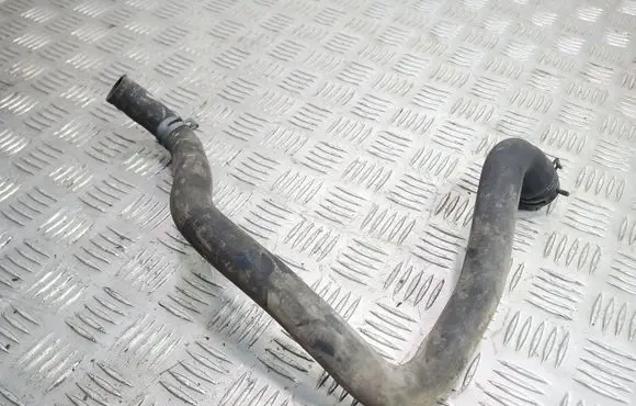 Volkswagen PASSAT B5 Engine coolant pipe/hose 8D0819371B