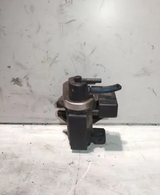 BMW X5 E53 Vacuum valve 72279600