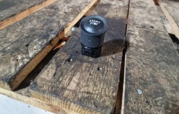 Renault Scenic II - Grand scenic II Engine start stop button switch