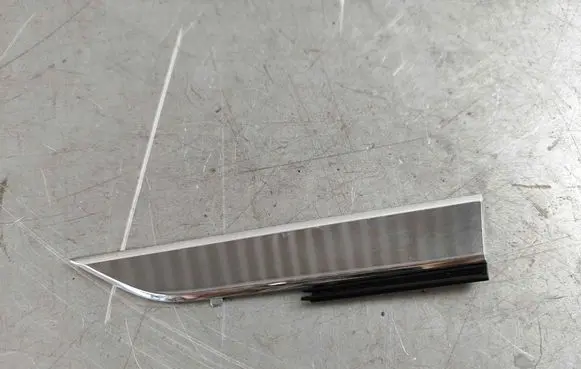 Audi A5 Front door trim (molding) 8w6853603a