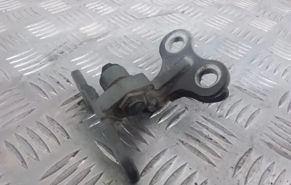 Volvo S40 Front door upper hinge 30715354