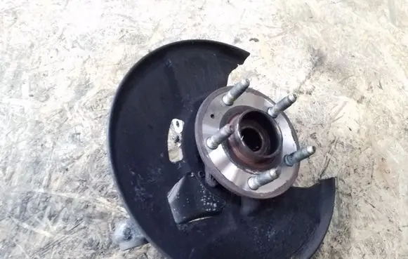 Opel Insignia A Front wheel hub