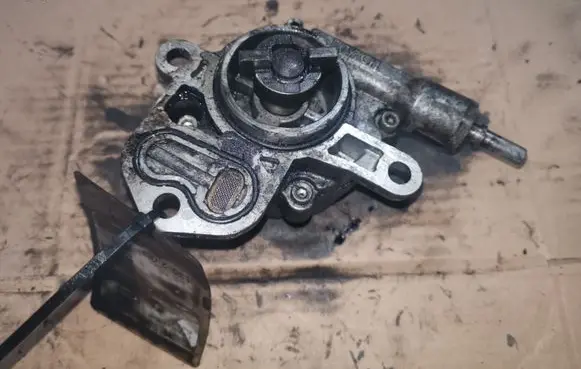 Peugeot 307 Vacuum pump