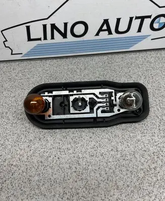 BMW 5 E39 Tail light bulb cover holder 2496339