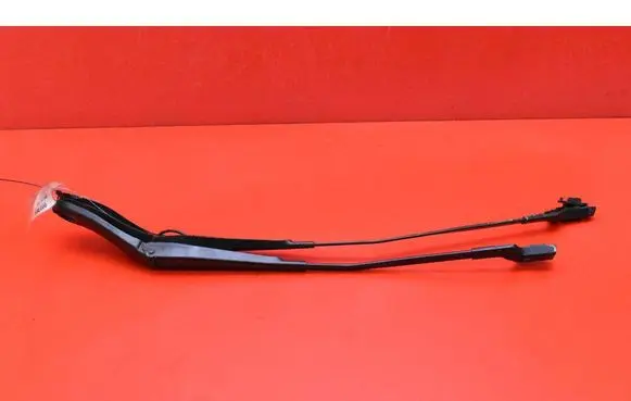 Volvo XC60 Front wiper blade arm 30753525