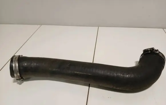 Chrysler Grand Voyager V Intercooler hose/pipe