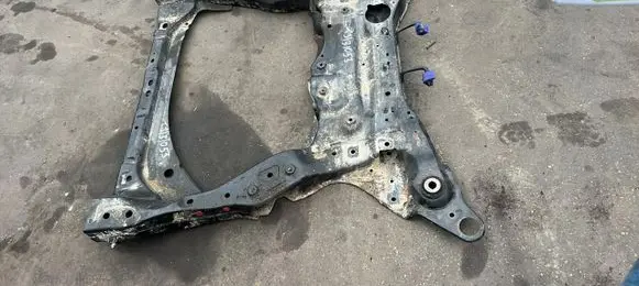 Volvo XC90 Front subframe 32268633
